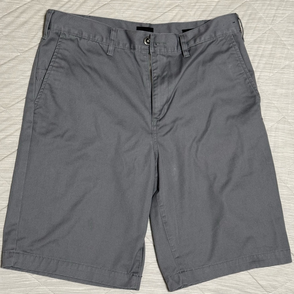 Men's RVCA shorts 34